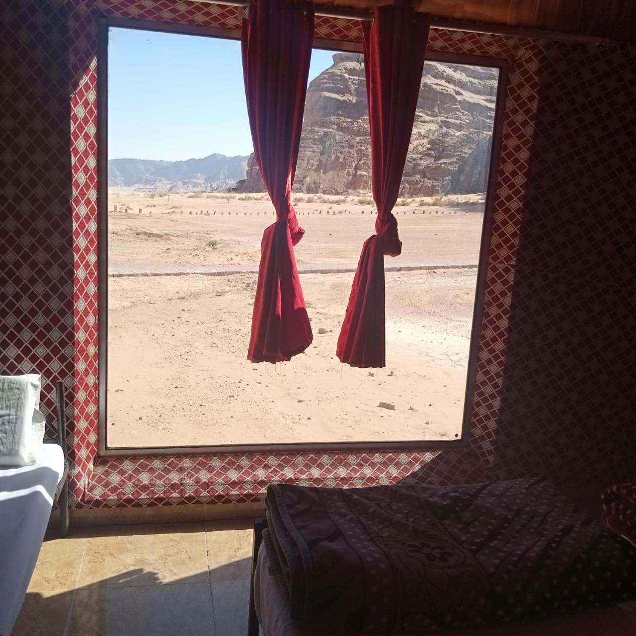 Hotel Sunrise Luxury Camp Wadi Rum Esterno foto