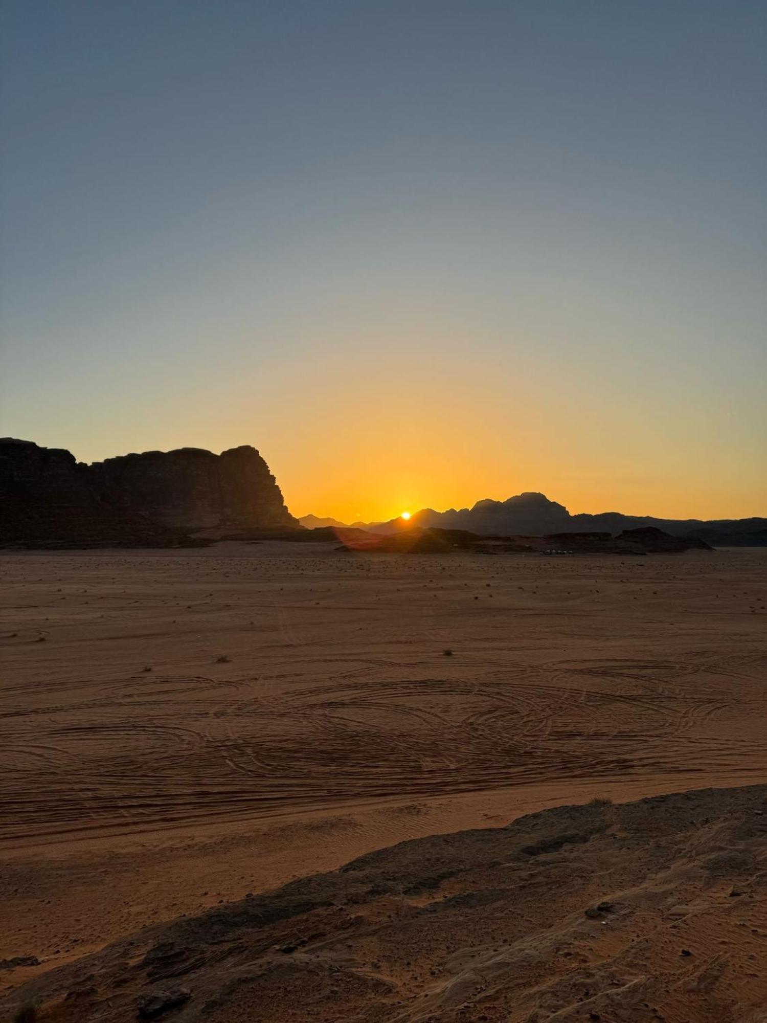 Hotel Sunrise Luxury Camp Wadi Rum Esterno foto