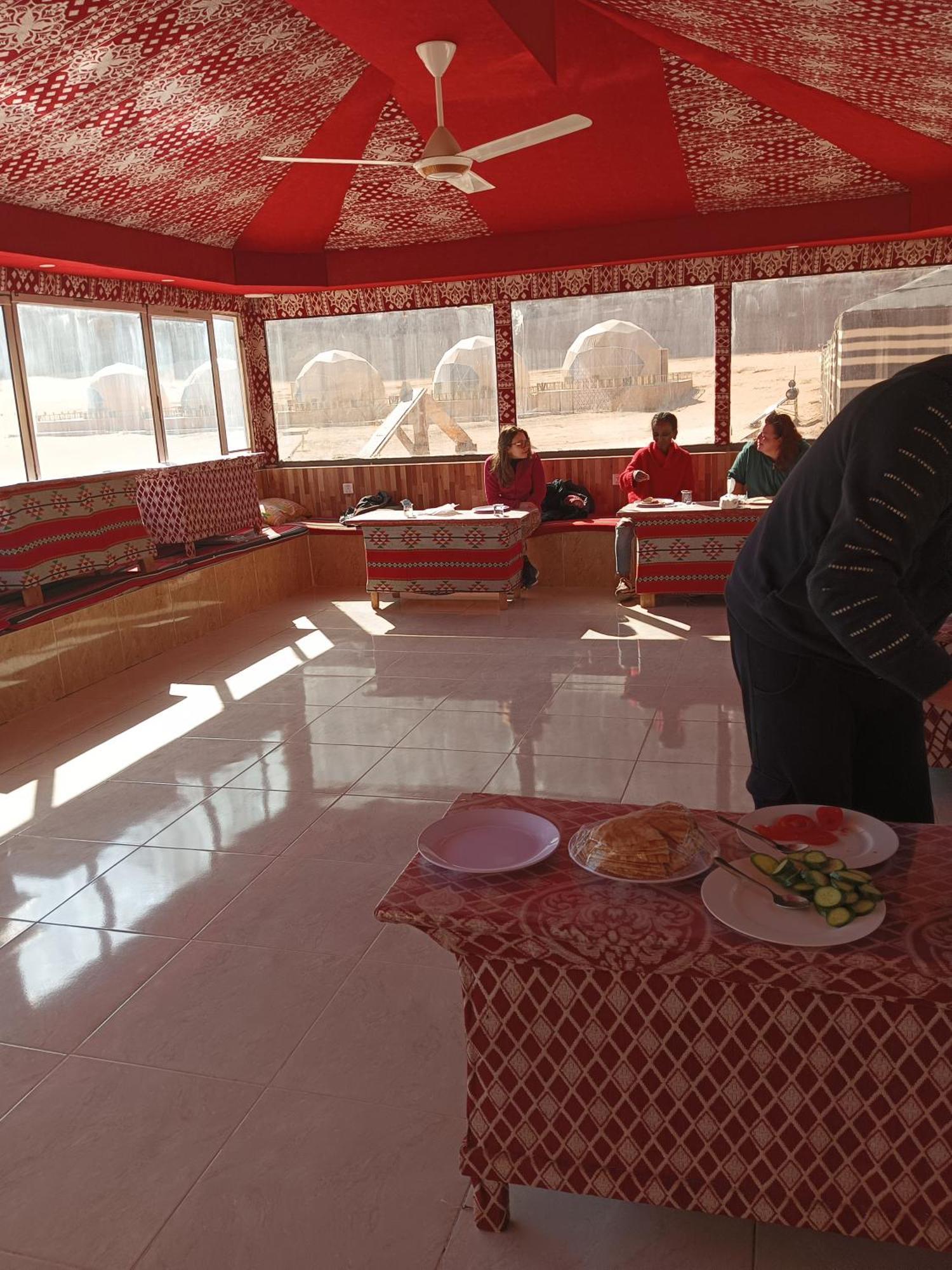 Hotel Sunrise Luxury Camp Wadi Rum Esterno foto