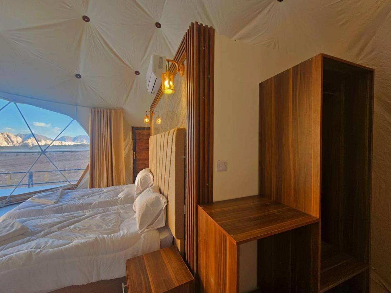Hotel Sunrise Luxury Camp Wadi Rum Esterno foto
